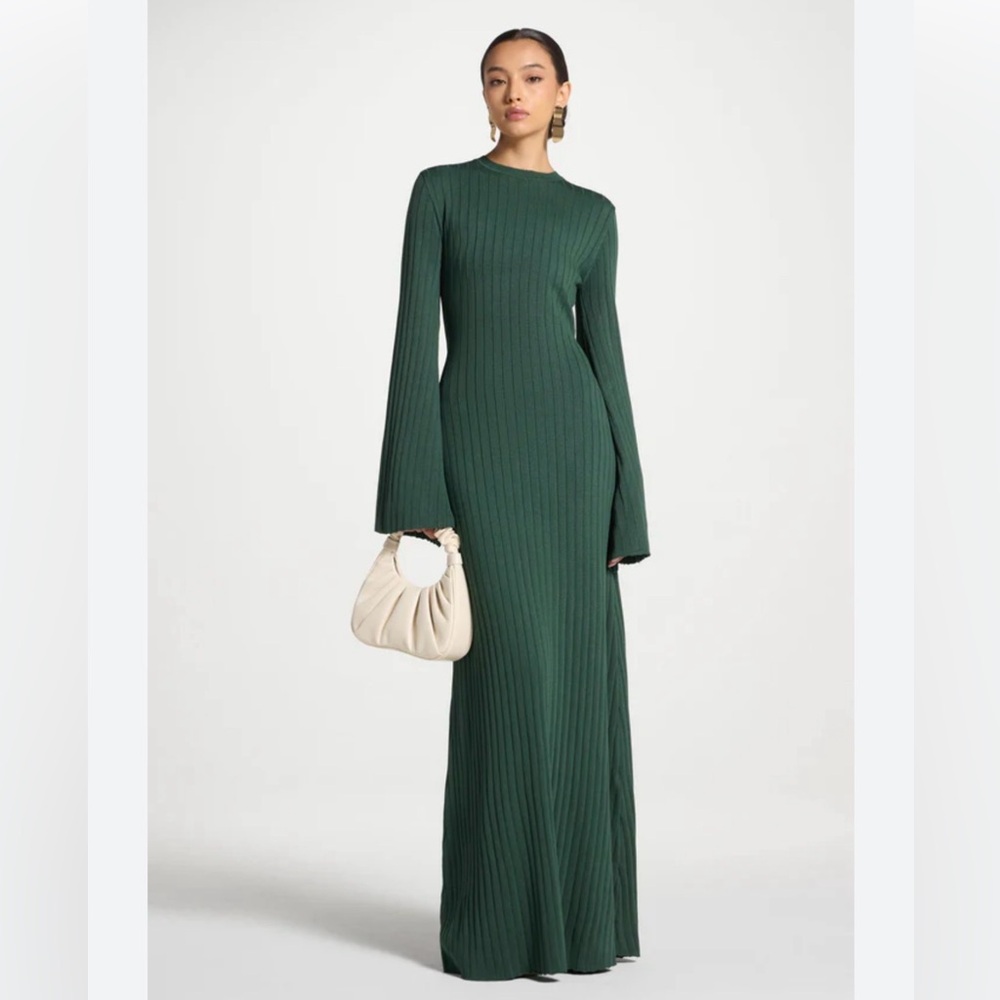 NWT | Veiled Collection Ribbed Long Sleeve Maxi Dress in Forest Green.